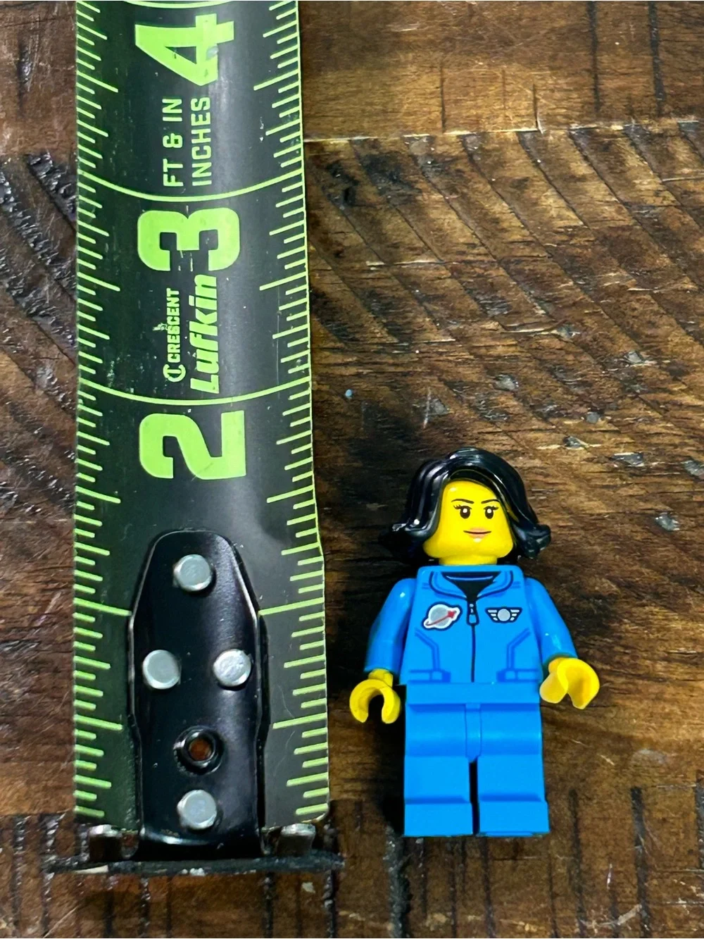 LEGO Minifigure Lunar‎ Research Astronaut Female Dark Azure Jumpsuit
